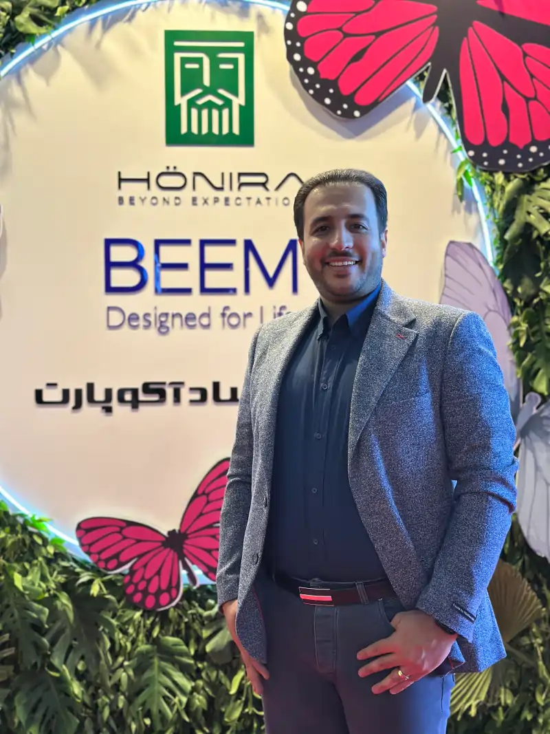 سینا شاد - مدیریت شادتل و تحلیل گر سینما