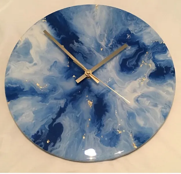 سایر آثار زیب هوم - طراحی رزین ساعت دیواری۱
