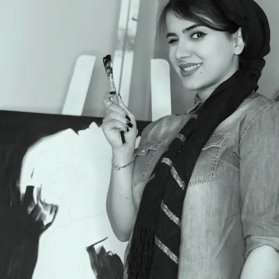 مائده باقری - هنرمند و مدیر برند زیب‌هوم با ۱۶ سال سابقه در نقاشی و آموزش